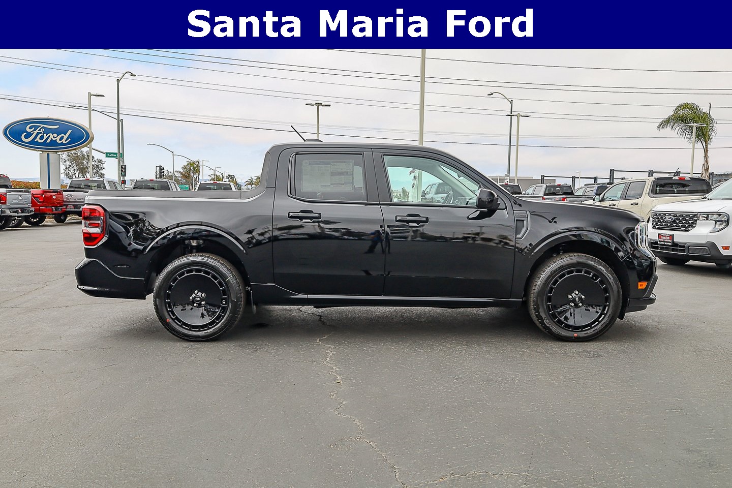 2025 Ford Maverick photo 3