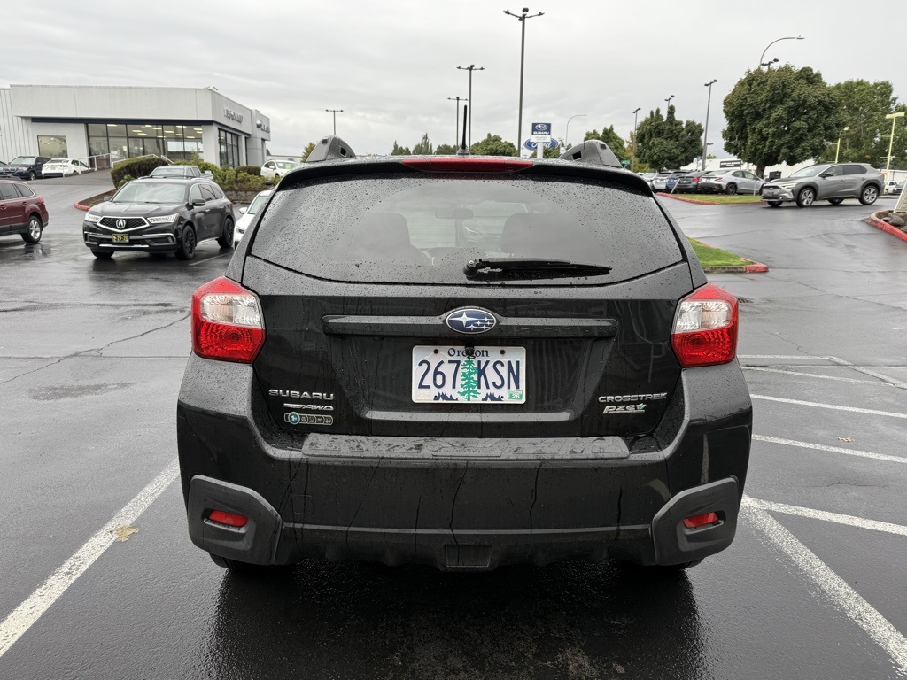 2017 Subaru Crosstrek 2.0i Premium photo 3