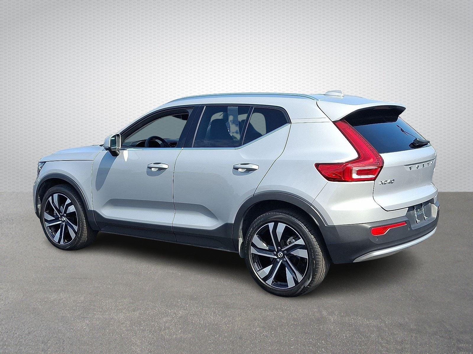 2023 Volvo XC40 Plus photo 4