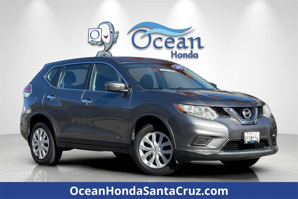 2015 Nissan Rogue S's photo