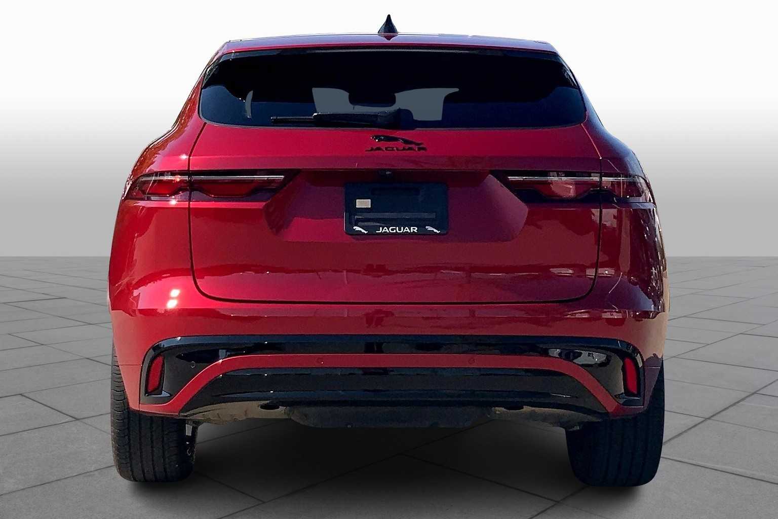 2024 Jaguar F-PACE P250 R-Dynamic S photo 4