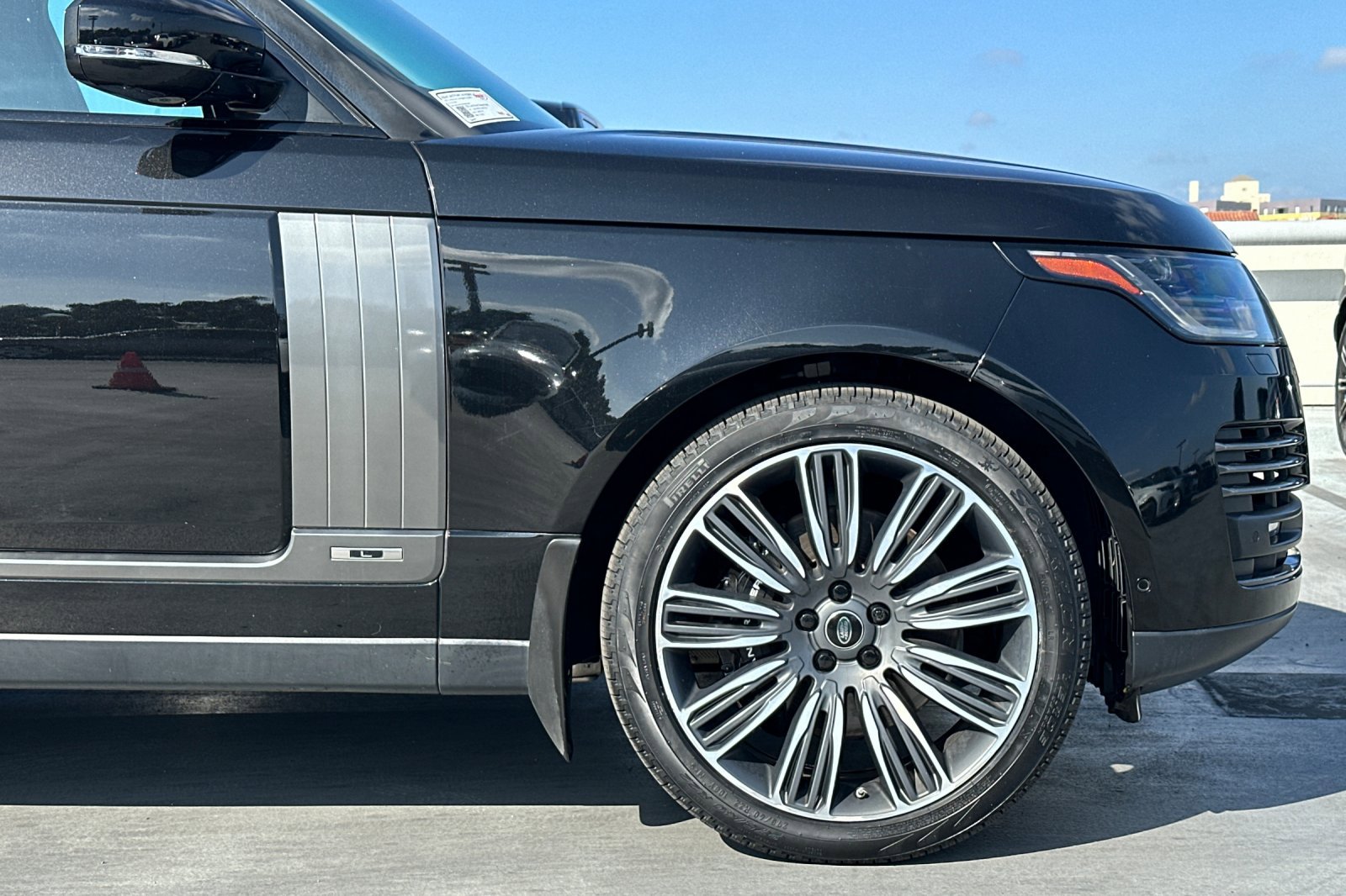 2020 Land Rover Range Rover Autobiography photo 32