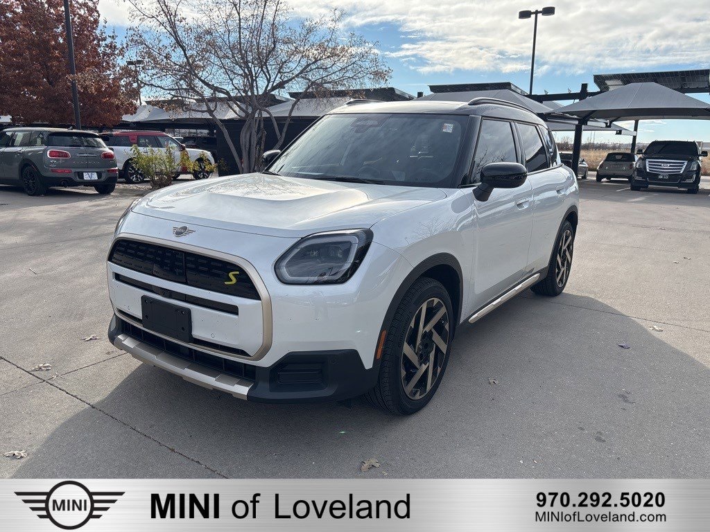 2025 MINI Countryman SE's photo