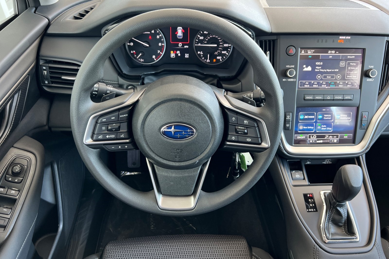 2025 Subaru Outback Base photo 41