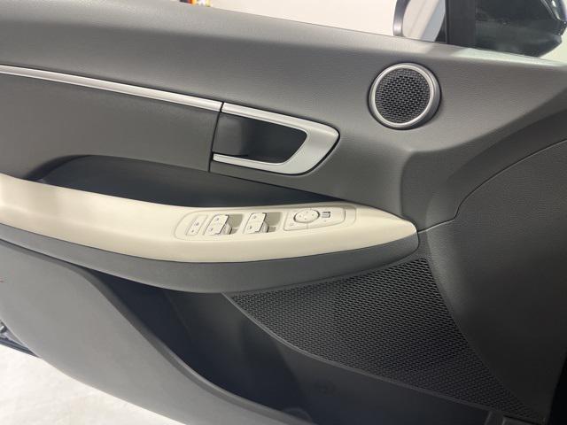 2026 Hyundai Sonata SE photo 2