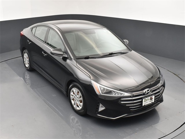 2019 Hyundai Elantra SE photo 12