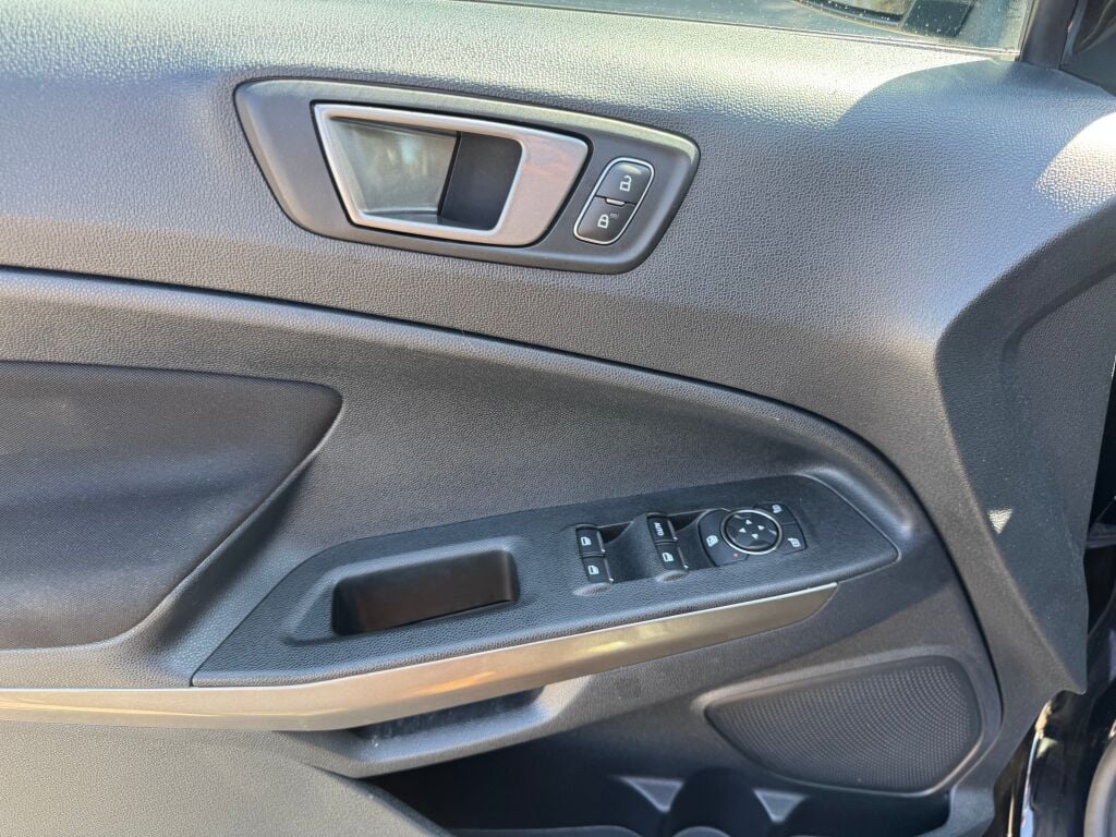2020 Ford EcoSport SE photo 10
