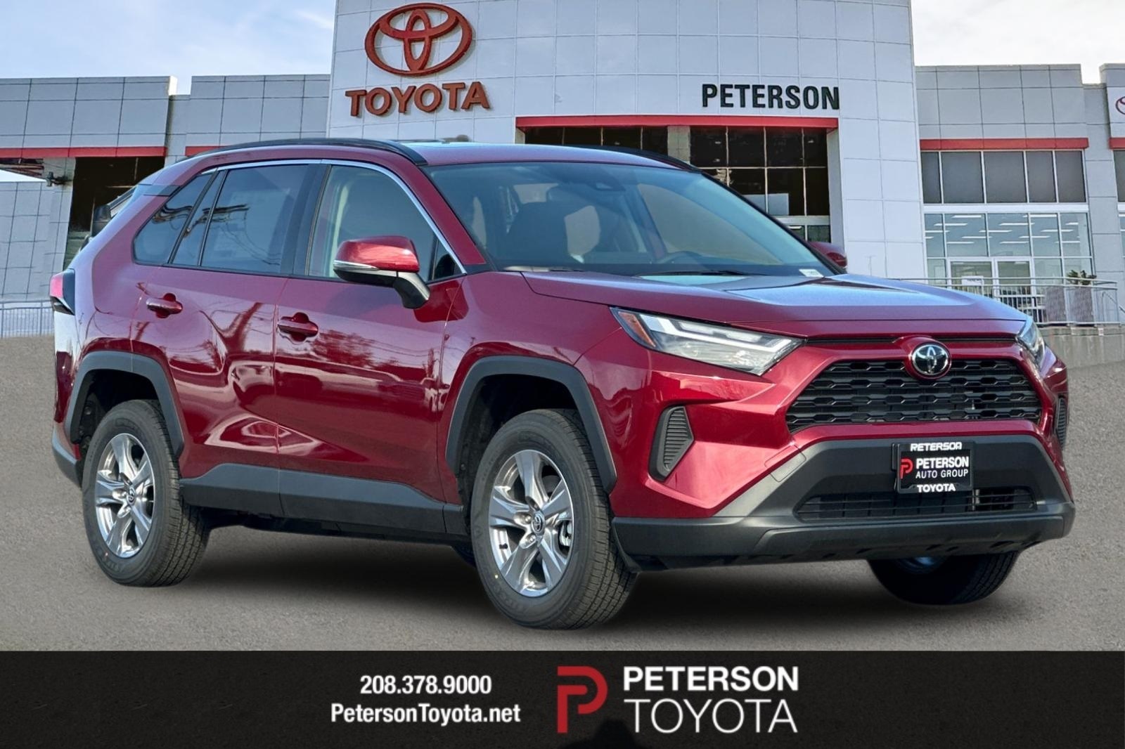 2025 Toyota RAV4 XLE's photo
