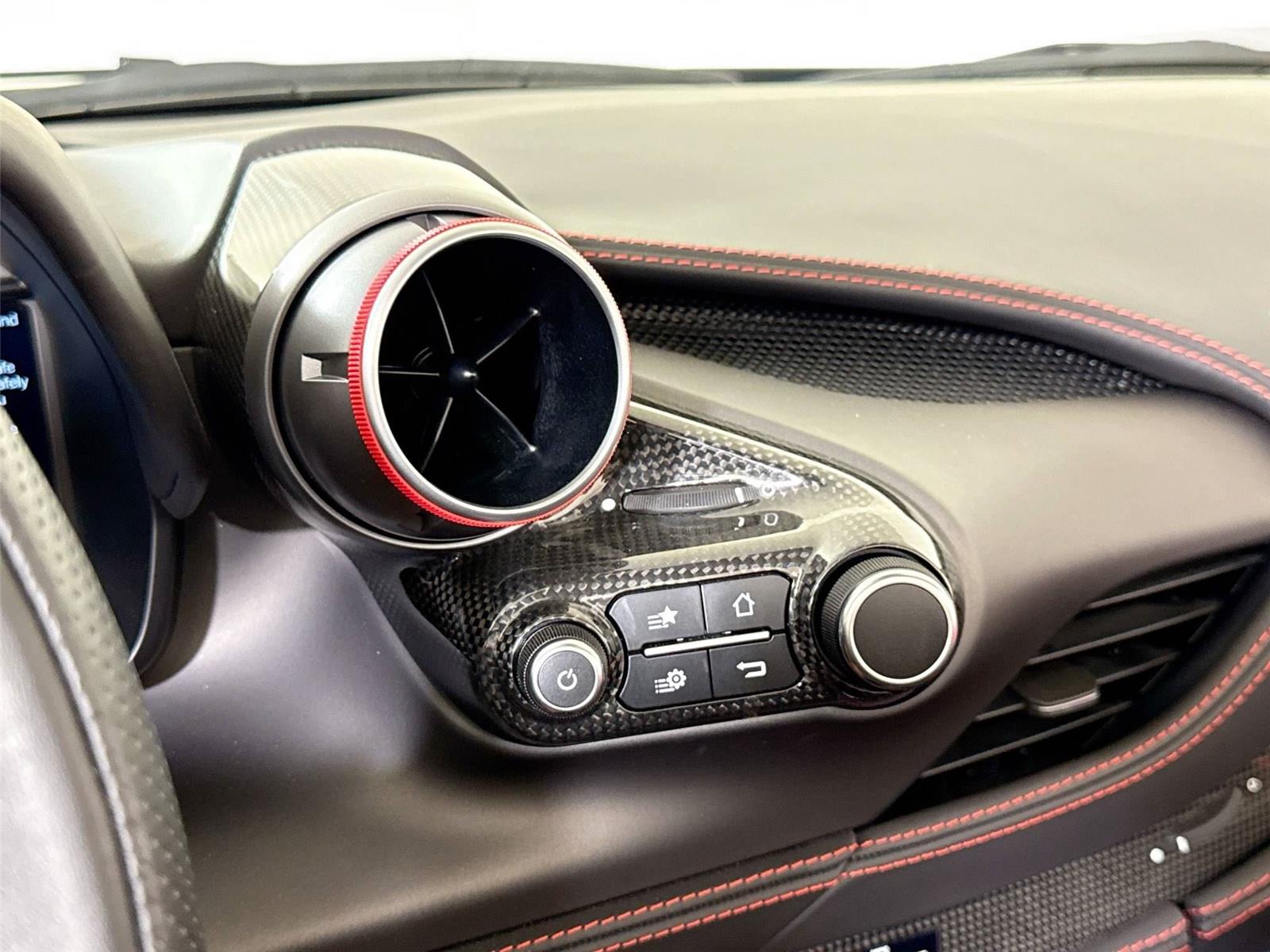 2022 Ferrari F8 Spider Base photo 16