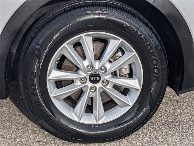 2019 Kia Sorento LX photo 7