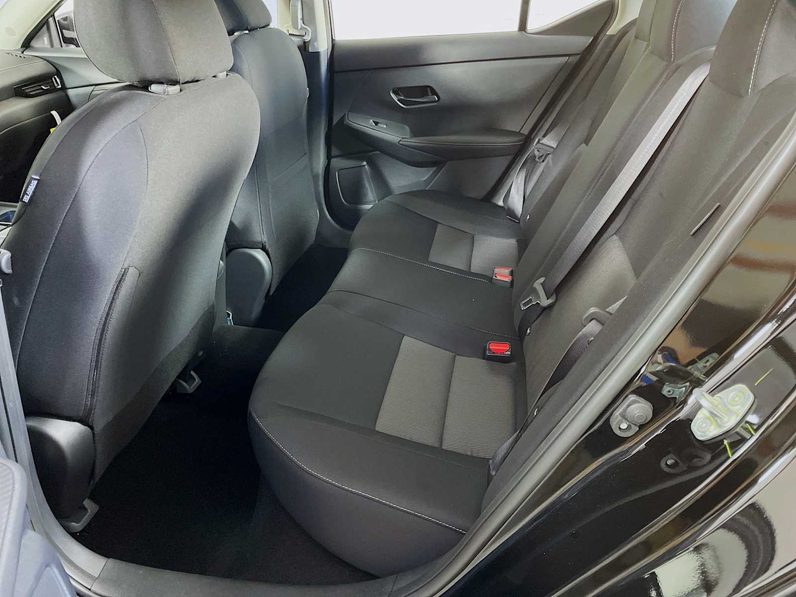 2025 Nissan Sentra SV photo 2