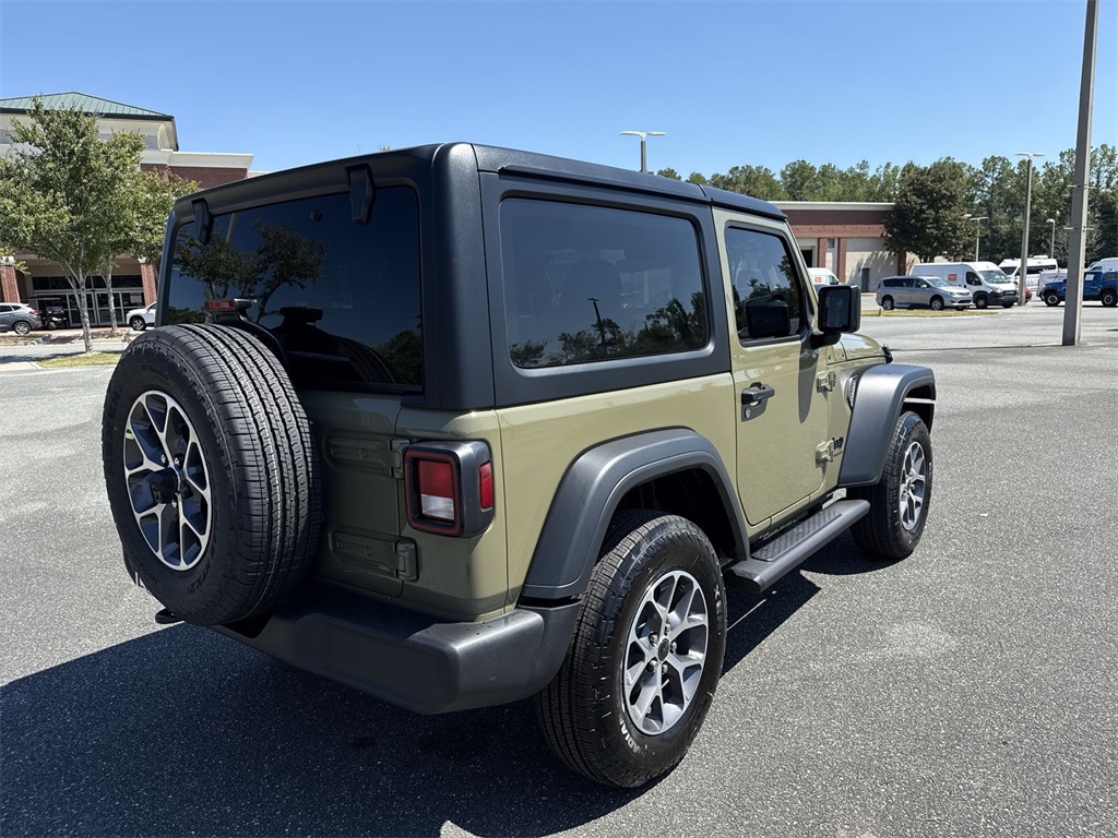 2025 Jeep Wrangler Sport S photo 3