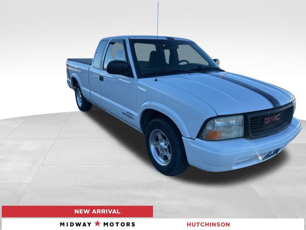 2003 GMC Sonoma SL's photo