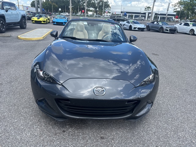 2017 Mazda MX-5 Miata Miata Grand Touring photo 3