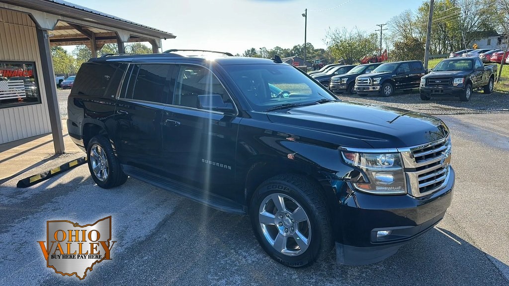 2018 Chevrolet Suburban LT's photo