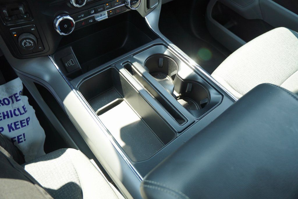 2025 Ford F-150 XLT photo 16