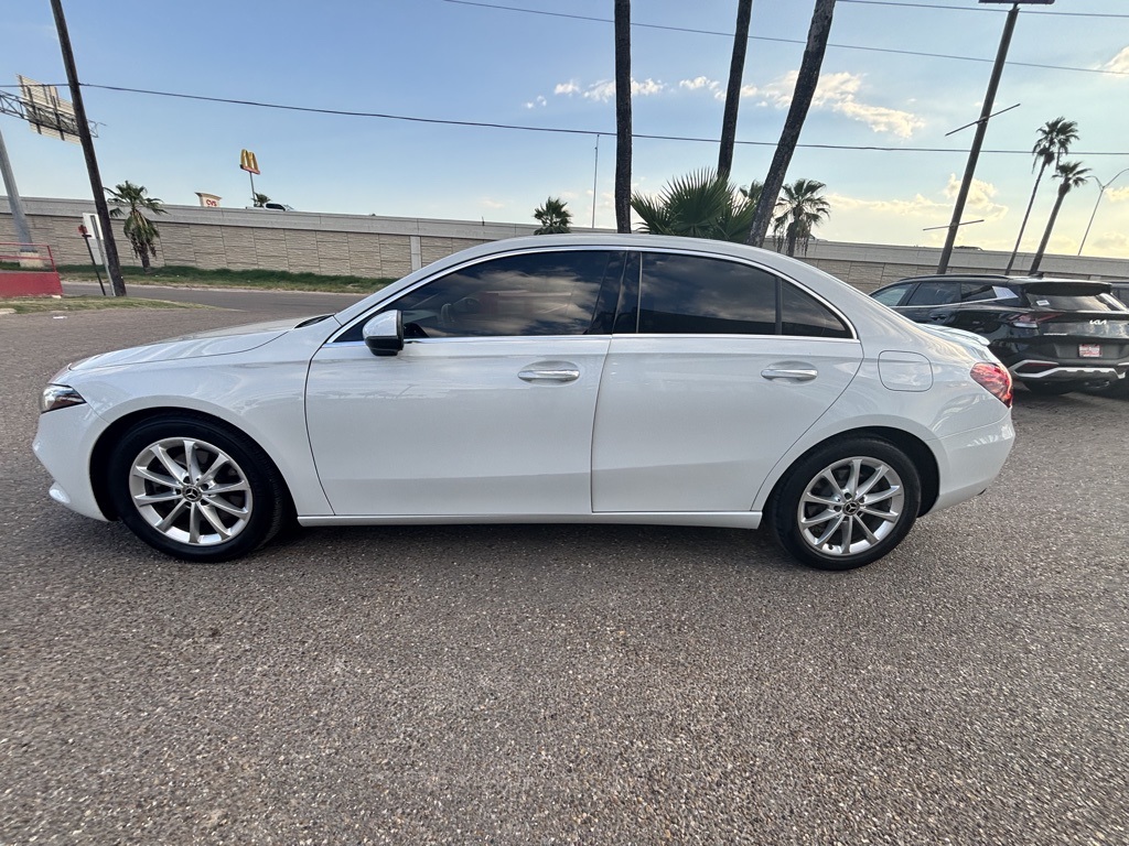 2020 Mercedes Benz A 220 photo 4