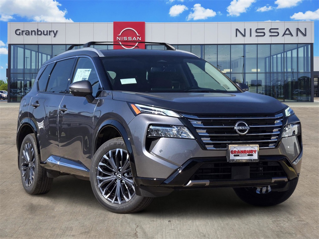 2026 Nissan Rogue Platinum's photo