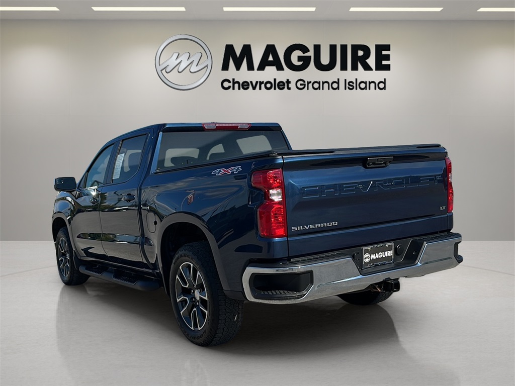 2022 Chevrolet Silverado 1500 LT photo 4