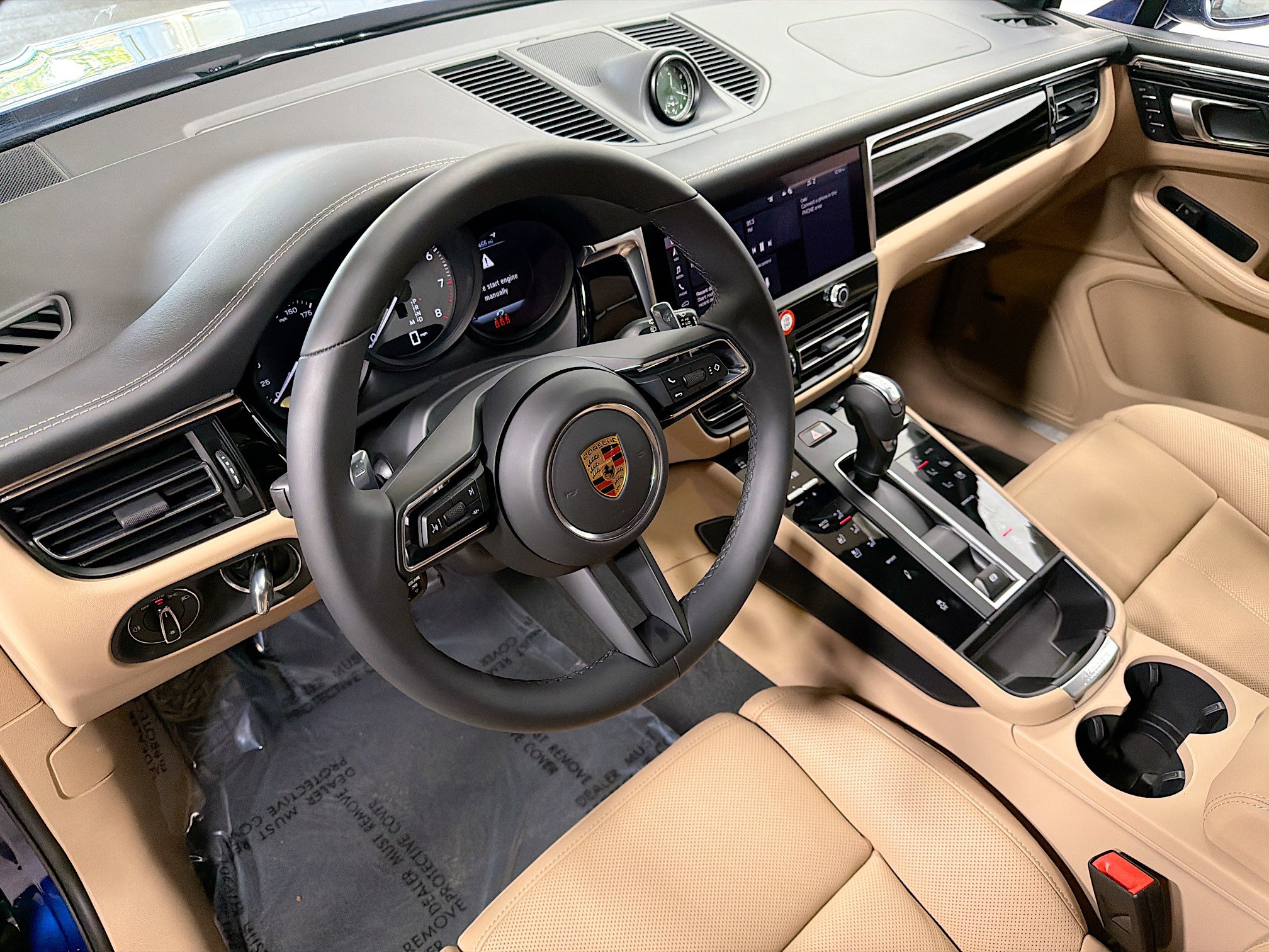 2026 Porsche Macan S photo 4
