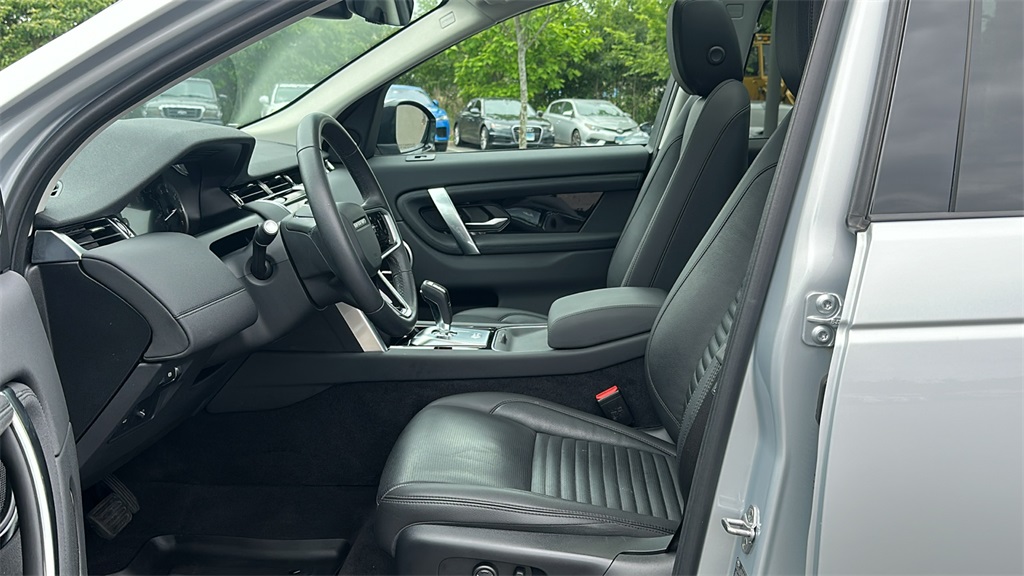2023 Land Rover Discovery Sport SE photo 10