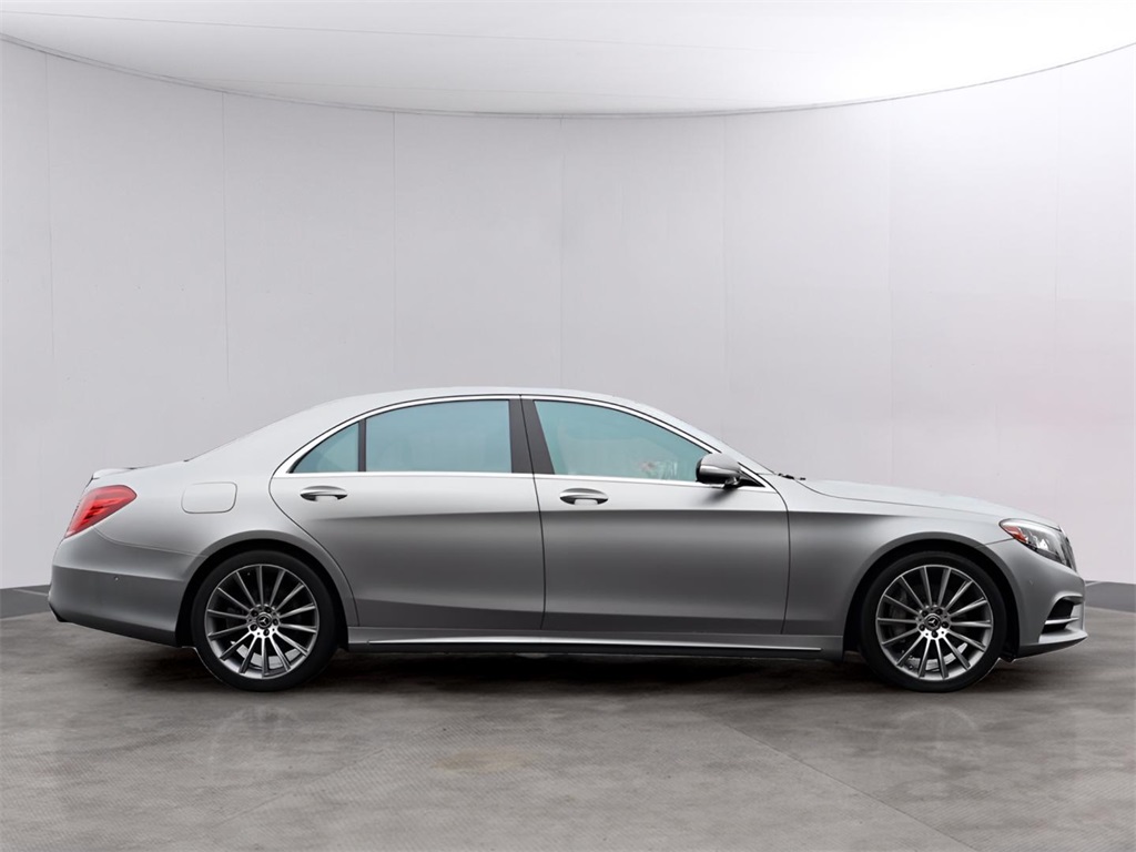 2017 Mercedes Benz S 550 4MATIC photo 3