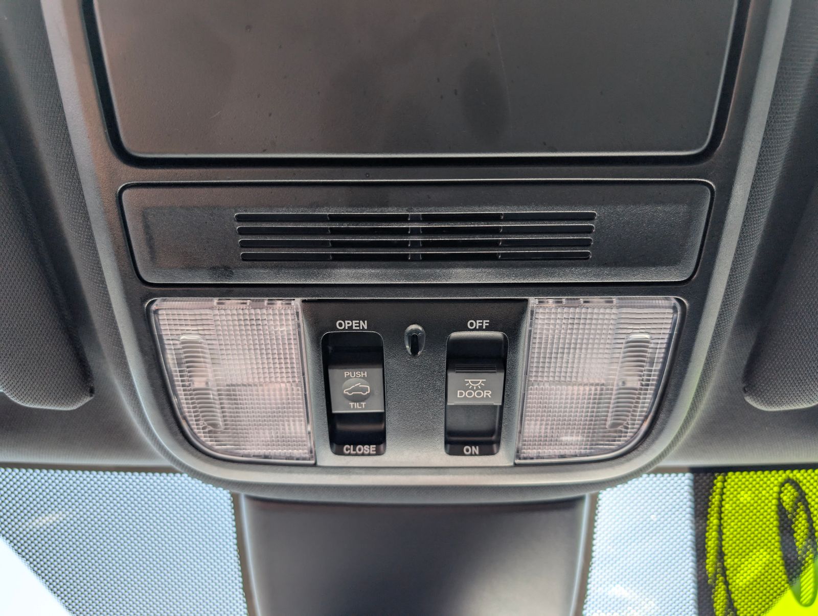 2024 Honda Odyssey Sport photo 25