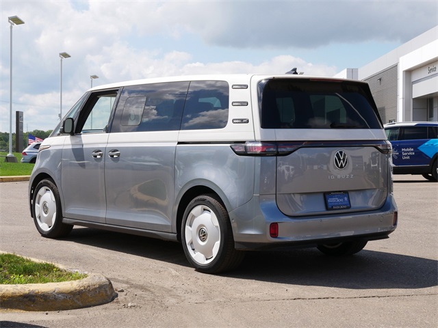 2025 Volkswagen ID. Buzz photo 3