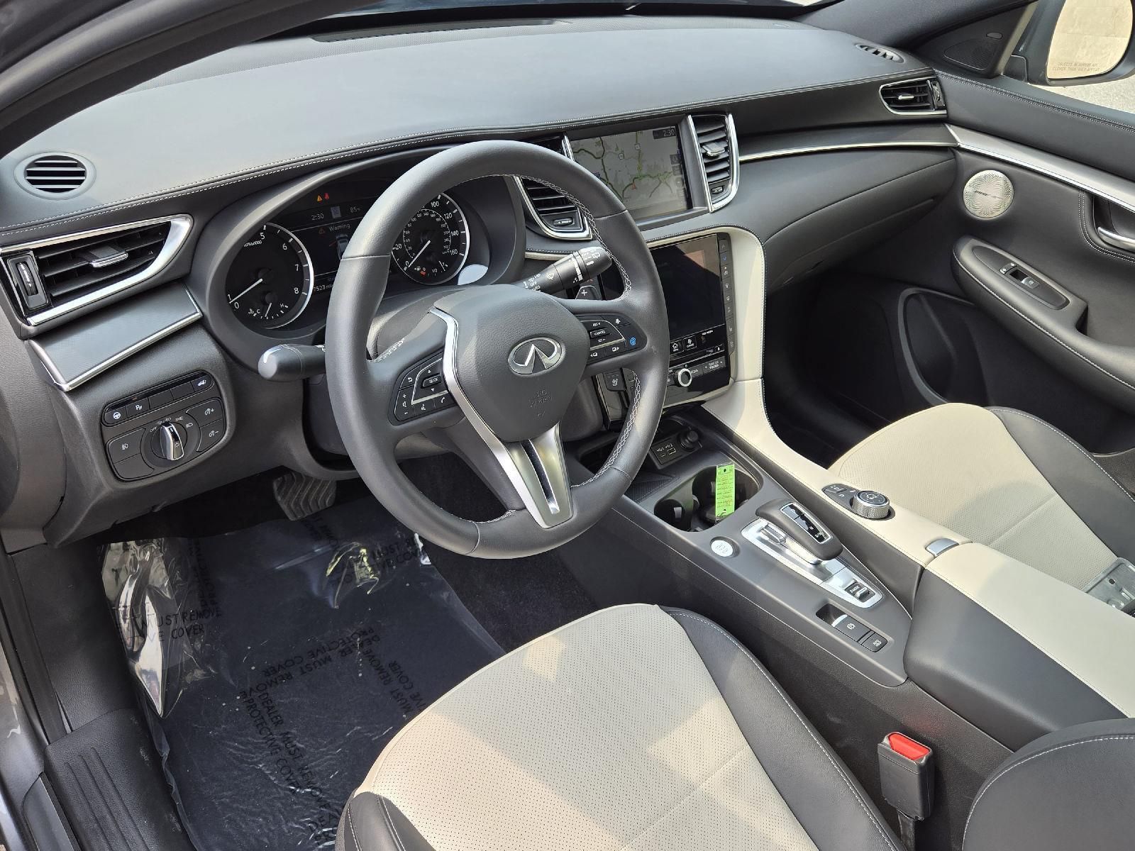 2025 Infiniti QX55 Essential photo 5