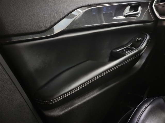 2023 Jeep Grand Cherokee Altitude photo 31