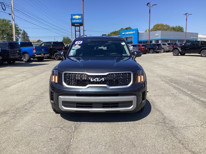 2024 Kia Telluride EX photo 2