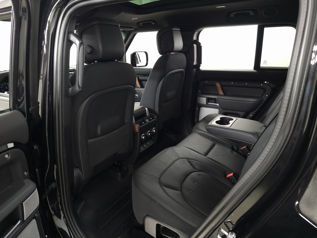 2024 LAND ROVER DEFENDER - Image 42