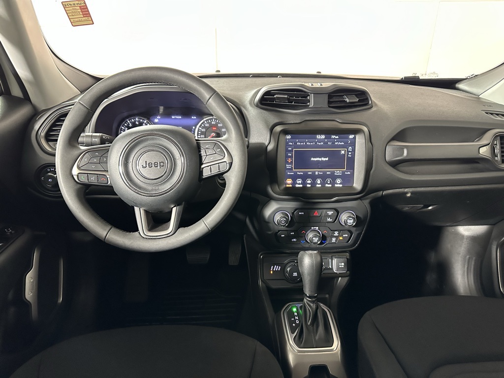 2022 Jeep Renegade Latitude photo 21