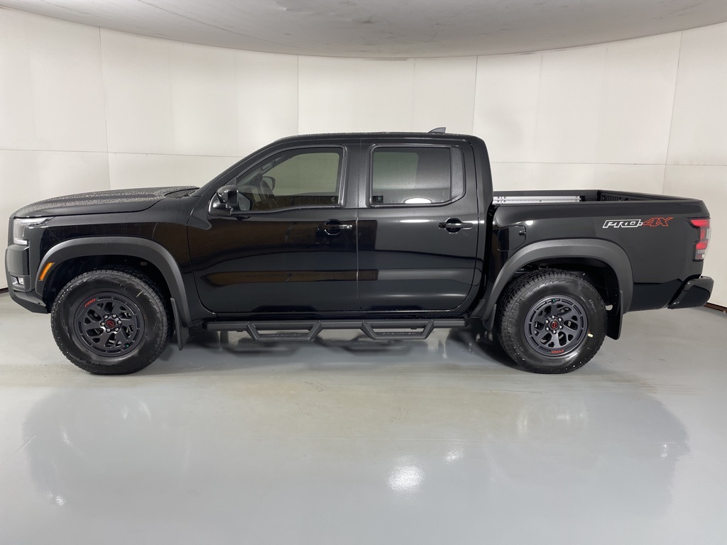 2026 Nissan Frontier Crew Cab PRO-4X photo 4