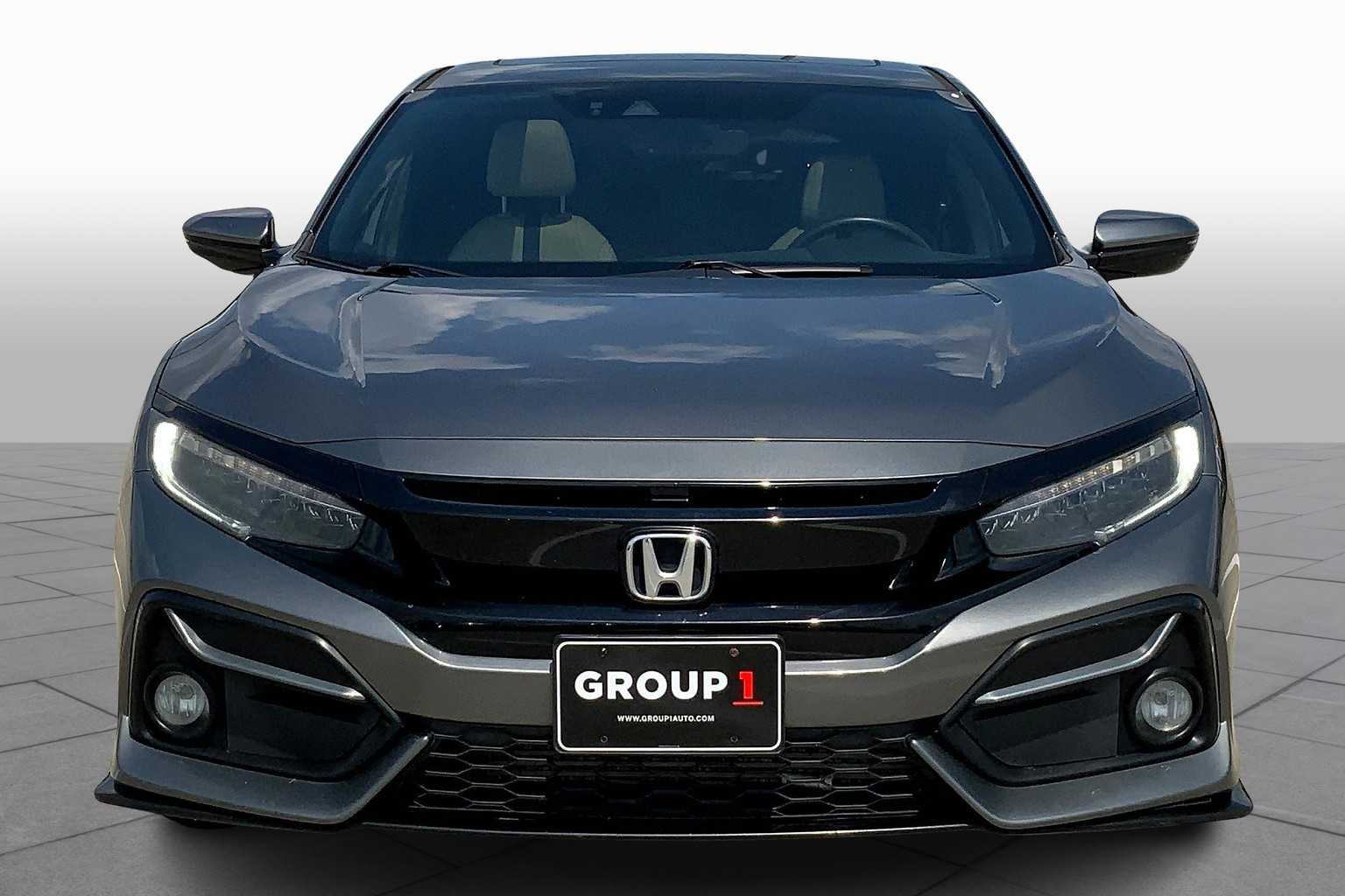 2020 Honda Civic Hatchback Sport Touring photo 3