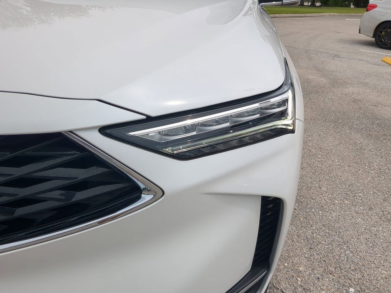 2025 Acura MDX SH-AWD photo 10