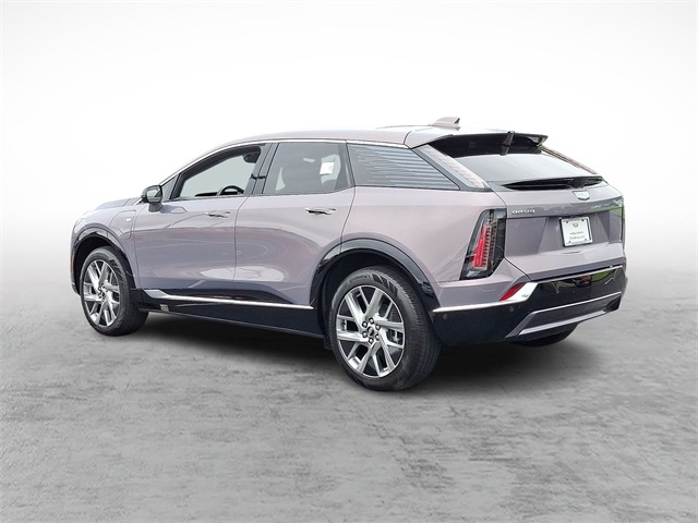 2025 Cadillac Optiq Luxury photo 3