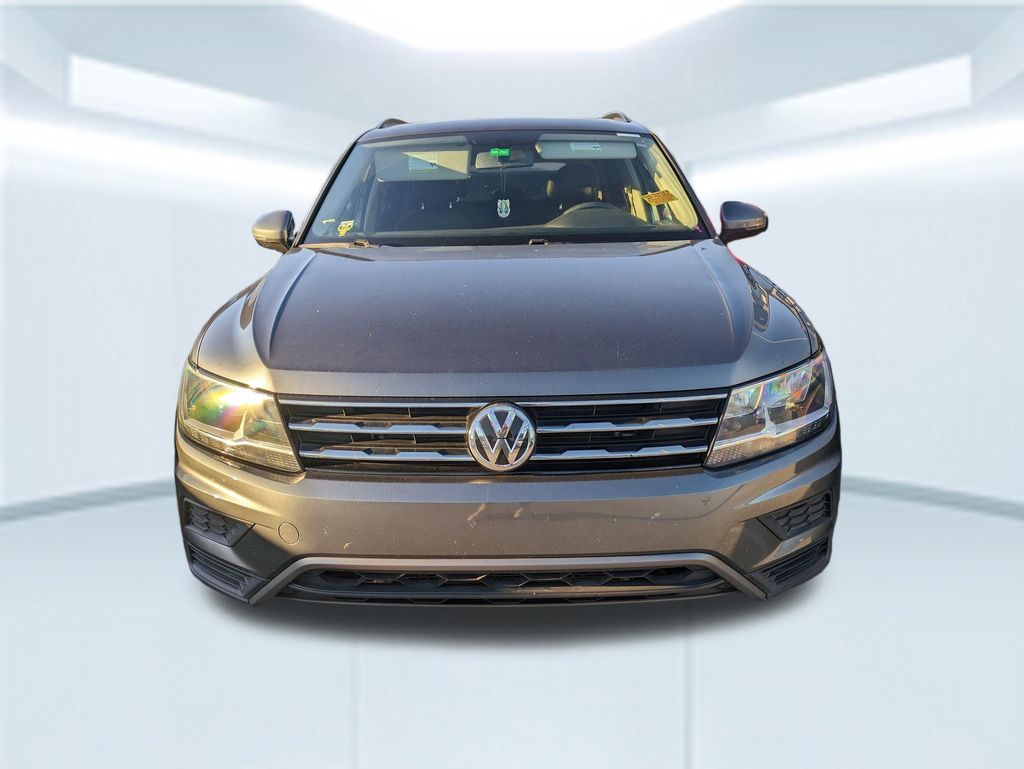 2020 Volkswagen Tiguan SE photo 2