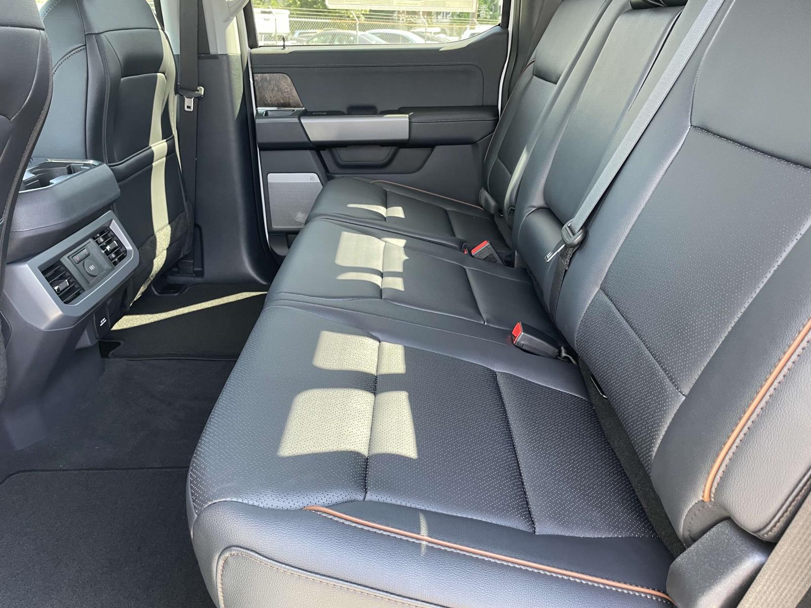 2026 Ford F-250 Lariat photo 11