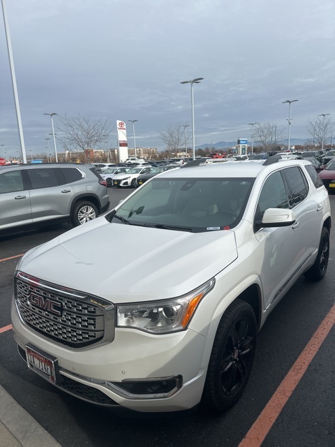 2019 GMC Acadia Denali's photo