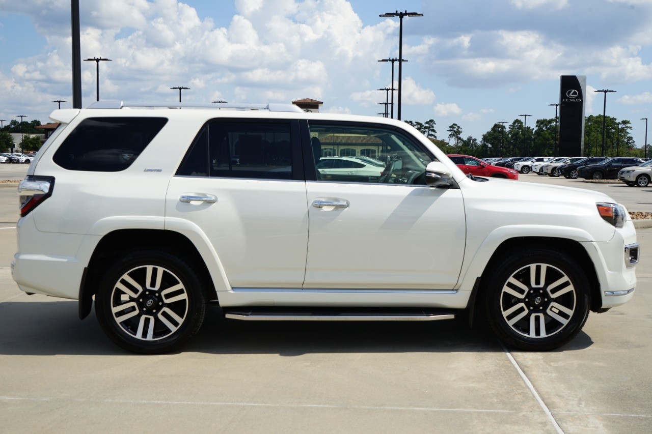 2019 Toyota 4Runner Limited photo 4