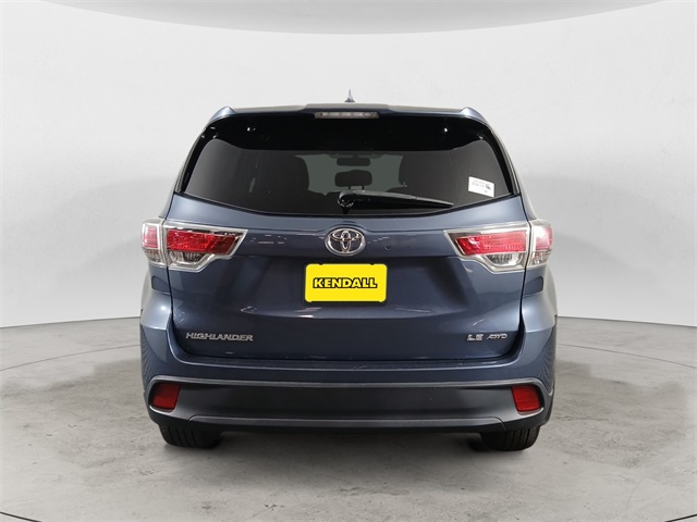 2016 Toyota Highlander LE Plus photo 4