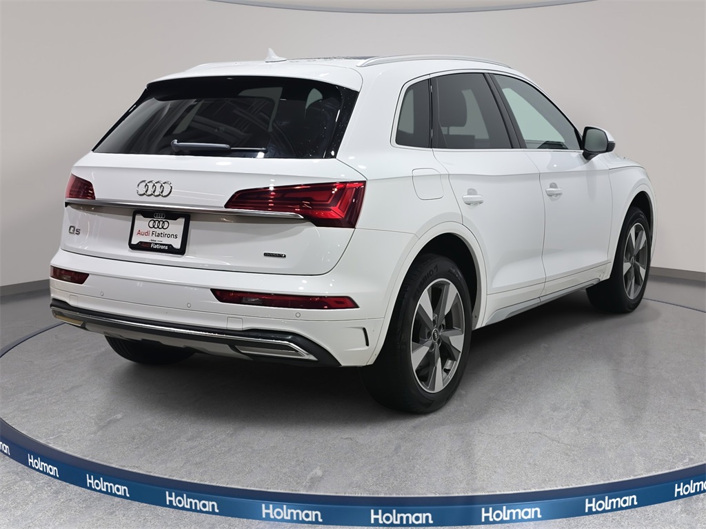 2023 Audi Q5 40 Premium Plus photo 2