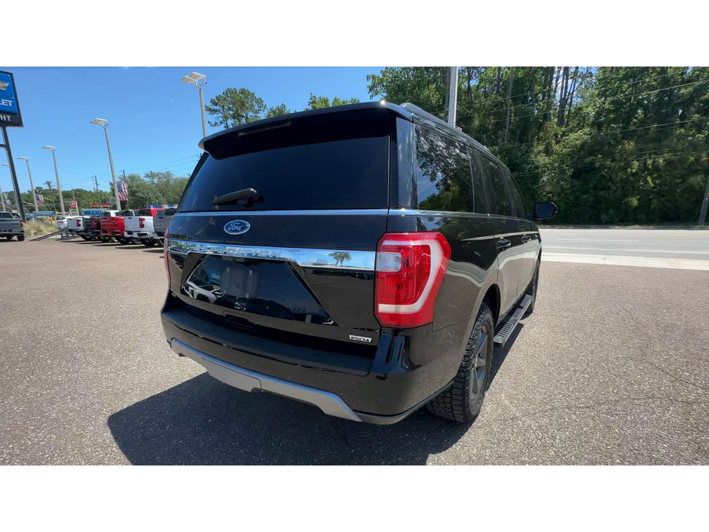 Image 6 of Ford Expedition XLT