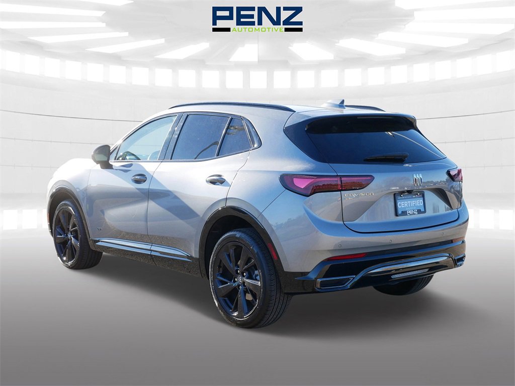 2025 Buick Envision Sport Touring photo 3