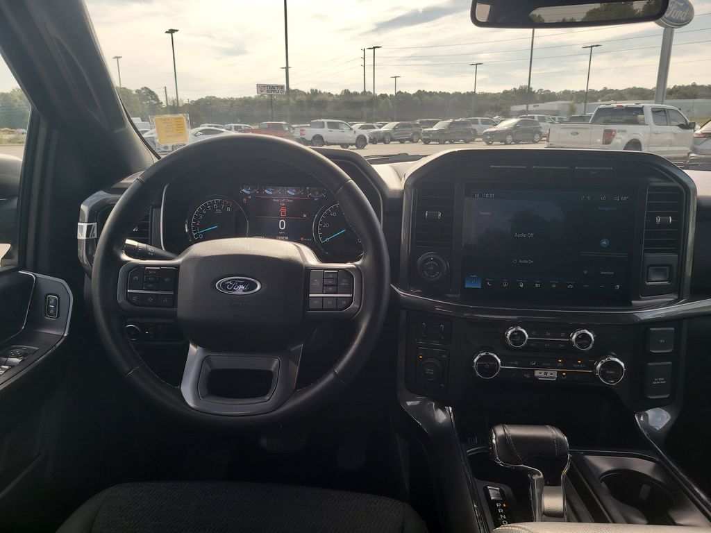 2023 Ford F-150 XLT photo 23