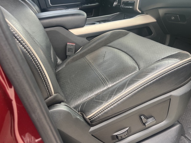 2019 Ram 2500 Laramie photo 25