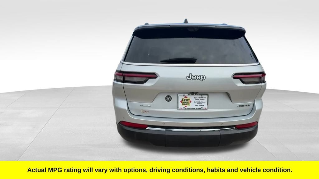 2023 Jeep Grand Cherokee Limited photo 4