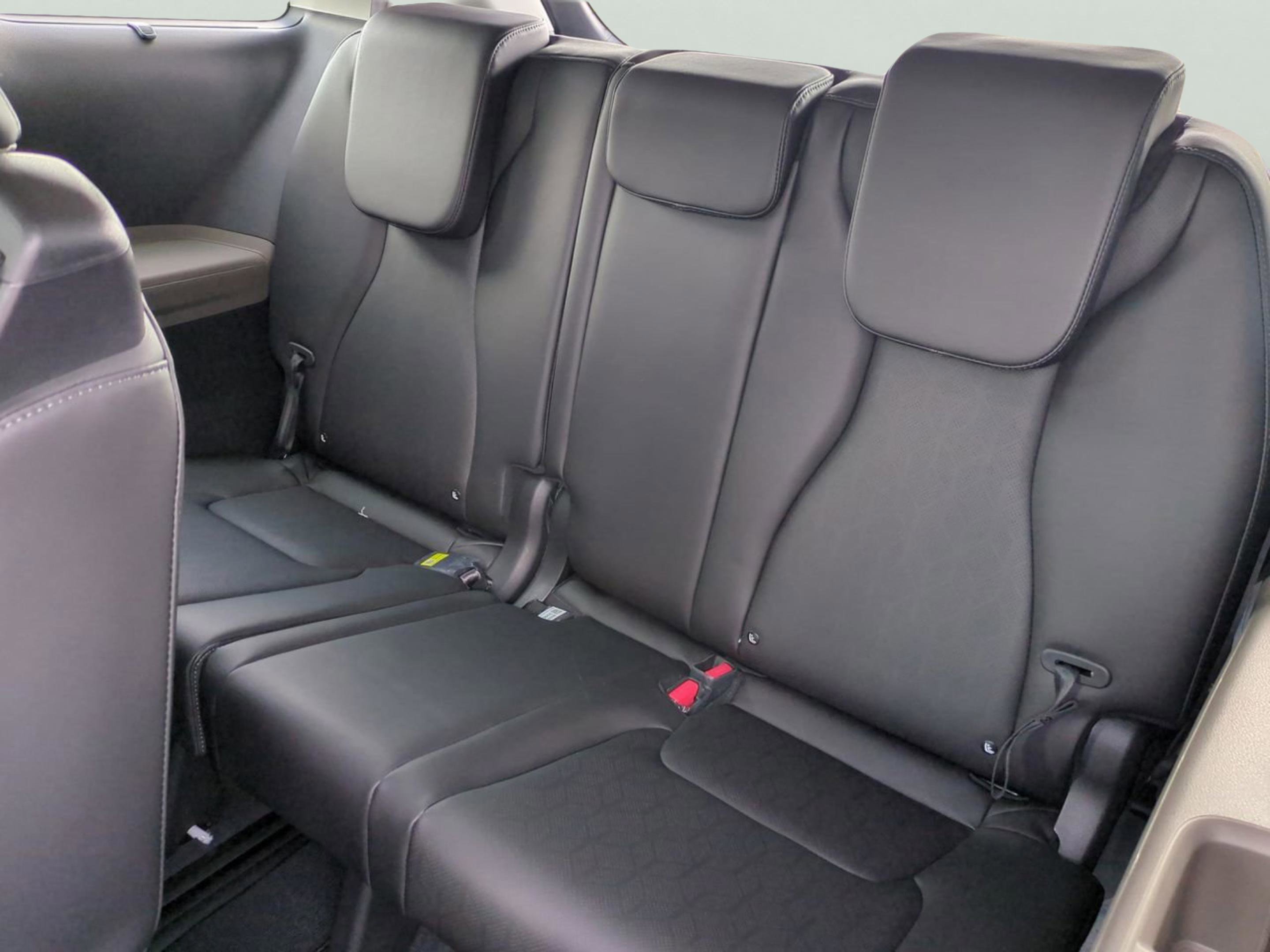 2026 Kia Carnival EX photo 14