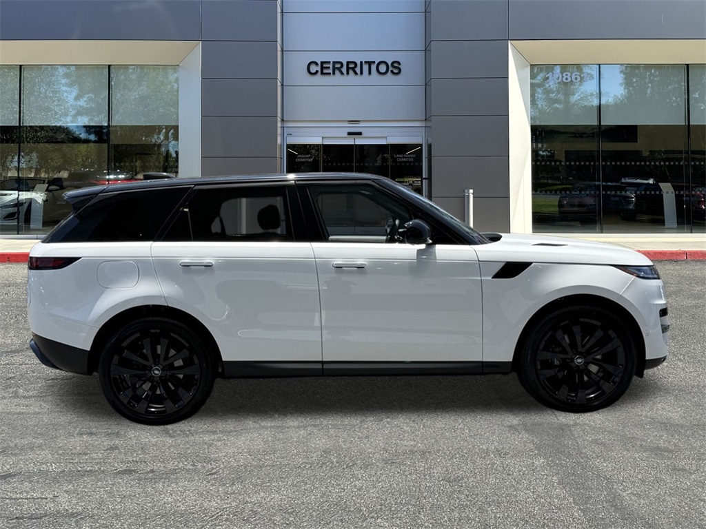 2025 Land Rover Range Rover Sport SE photo 2